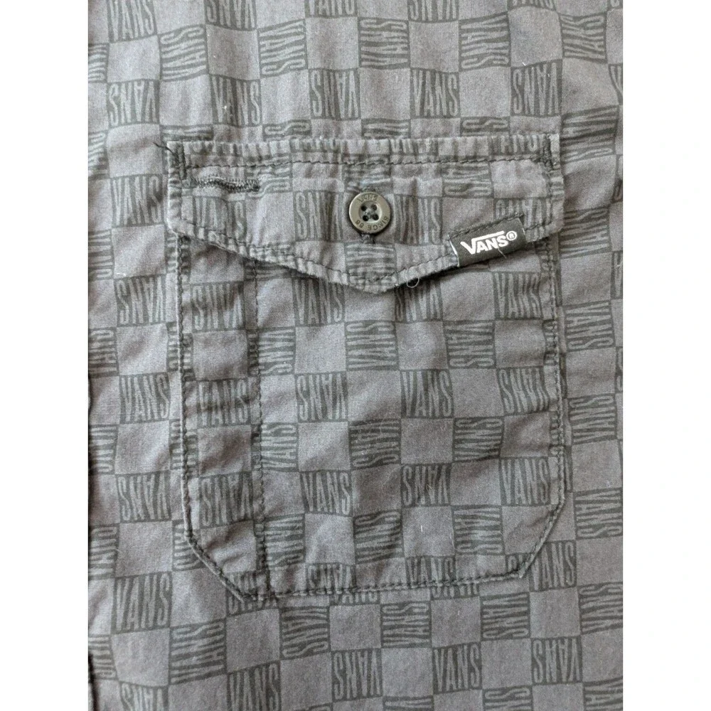 Vans Shirt Boys Size Large Gray Black Plaid Short Sleeve Button Up Pocket Skater